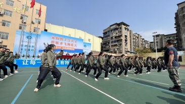 裸体操逼狗日美女操逼雁江教育 | “一校一品”特色教育 “点亮”多彩校园